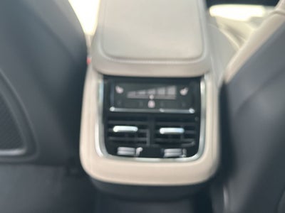 2027 Volvo XC90 B6 Plus 7-Seater