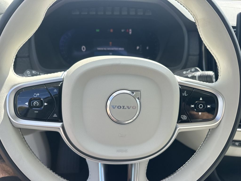 2026 Volvo XC90 B6 Ultra