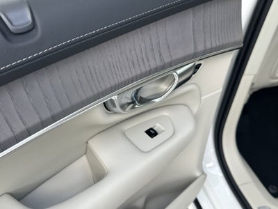 2026 Volvo XC90 B6 Ultra