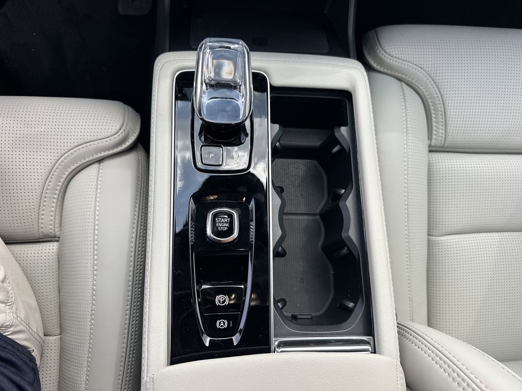 2026 Volvo XC90 B6 Ultra