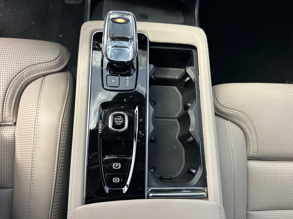 2026 Volvo XC90 B6 Ultra