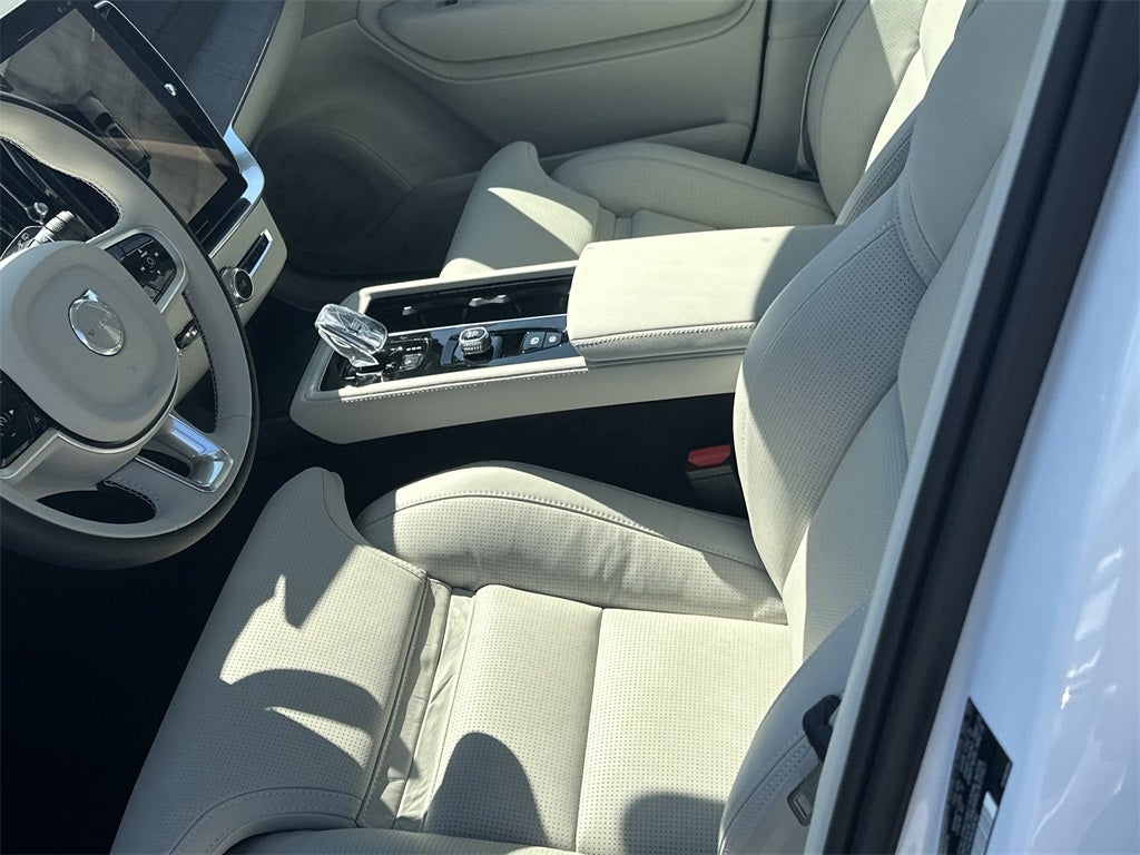 2026 Volvo XC90 B6 Ultra