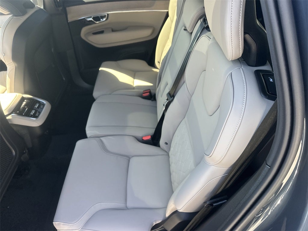 2026 Volvo XC90 B6 Core