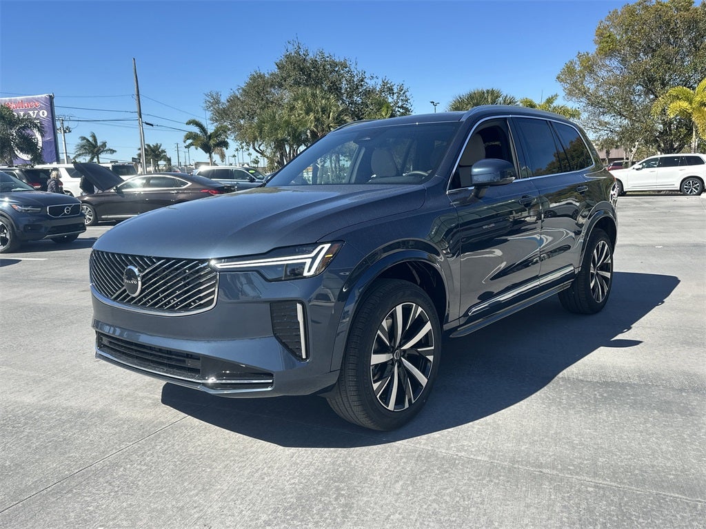 2026 Volvo XC90 B6 Core