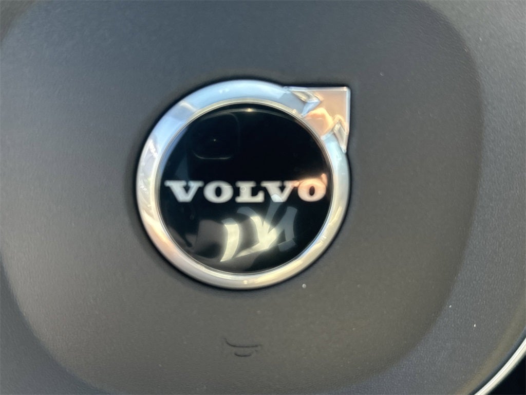 2026 Volvo XC90 B6 Core