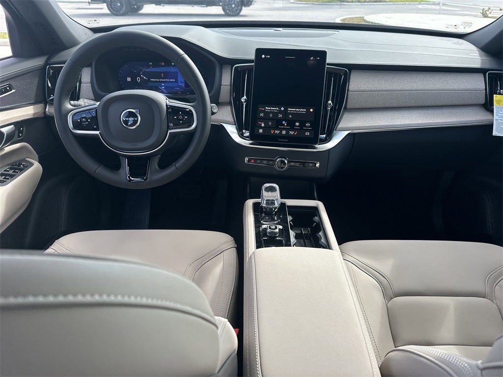 2026 Volvo XC90 B6 Core