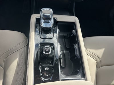 2026 Volvo XC90 B6 Core