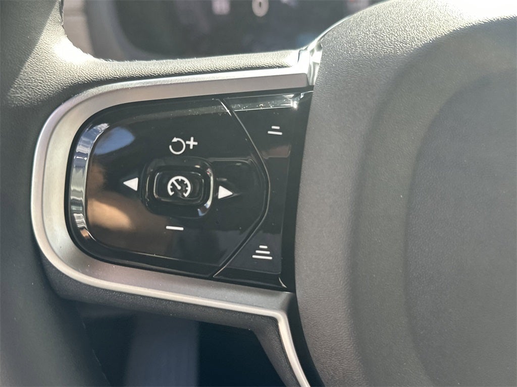 2026 Volvo XC90 B6 Core