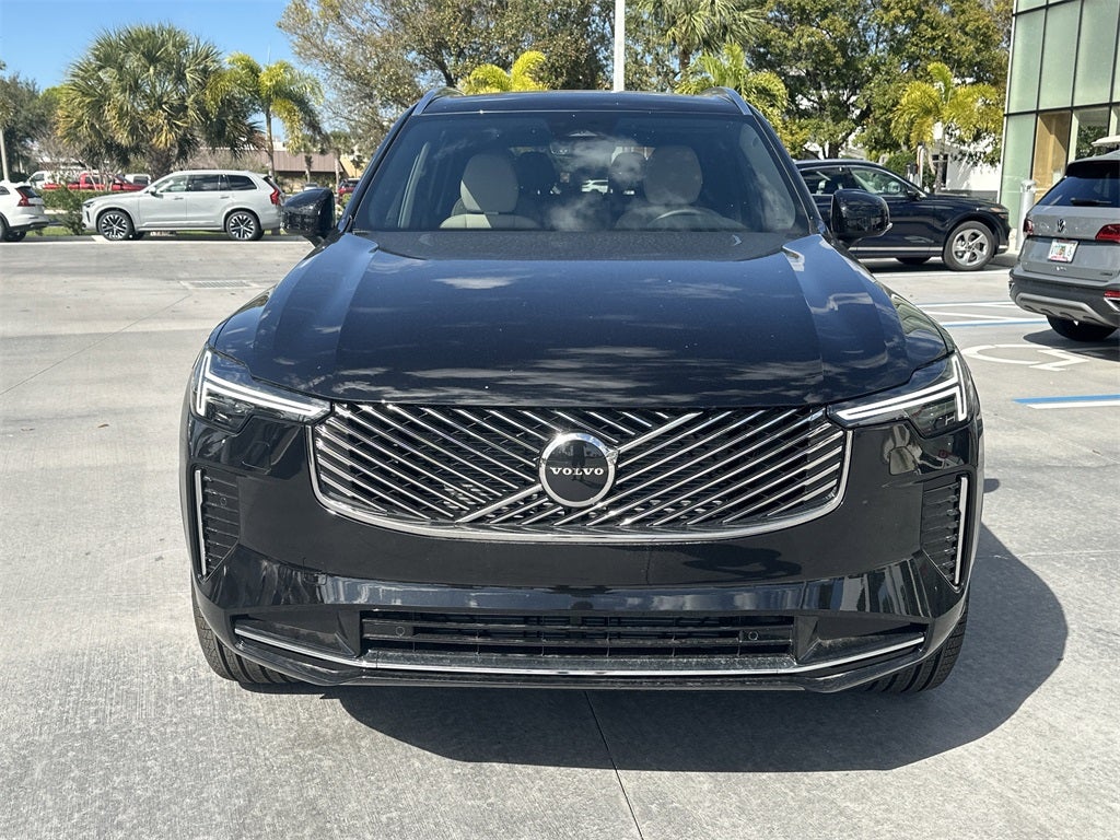 2026 Volvo XC90 B6 Core