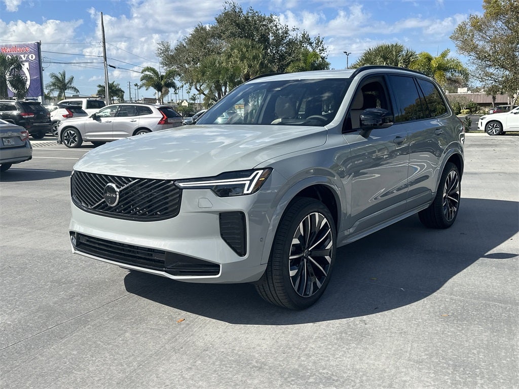 2026 Volvo XC90 B6 Ultra
