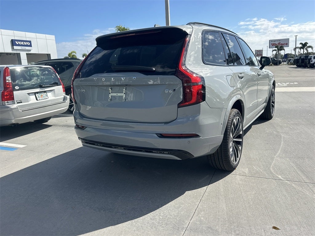 2026 Volvo XC90 B6 Ultra