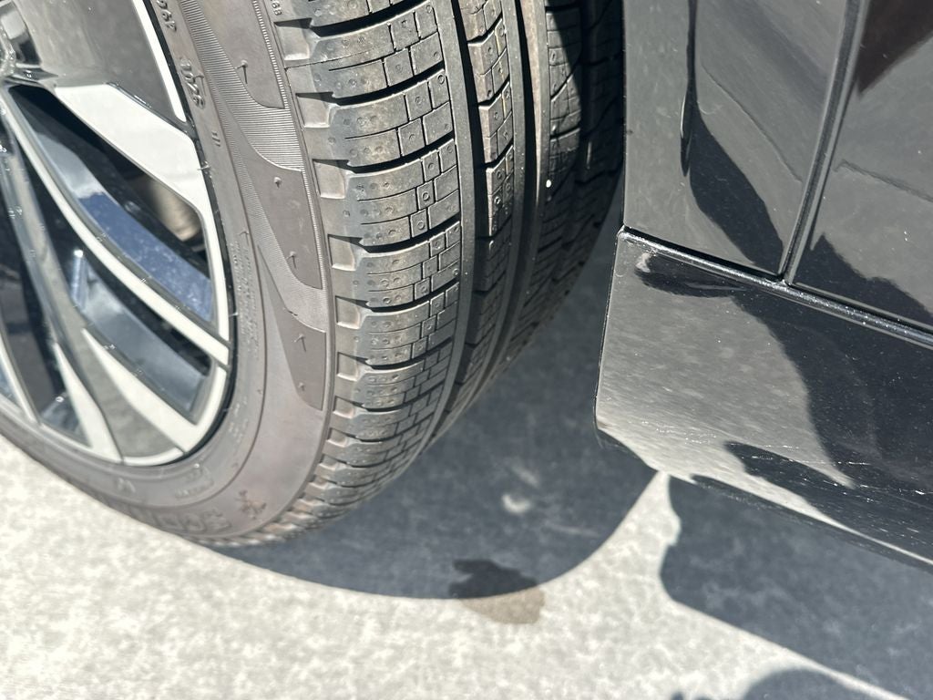 2027 Volvo XC90 B6 Ultra