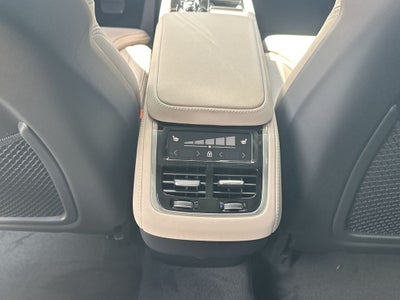 2027 Volvo XC90 B6 Ultra