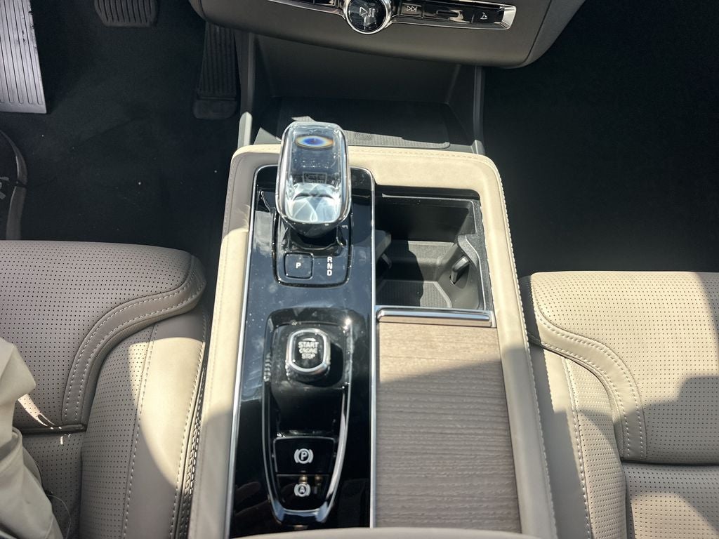 2027 Volvo XC90 B6 Ultra