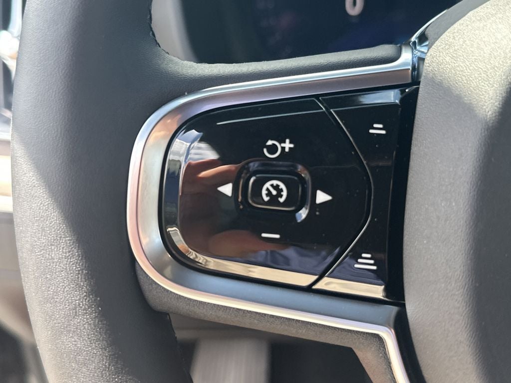 2027 Volvo XC90 B6 Ultra