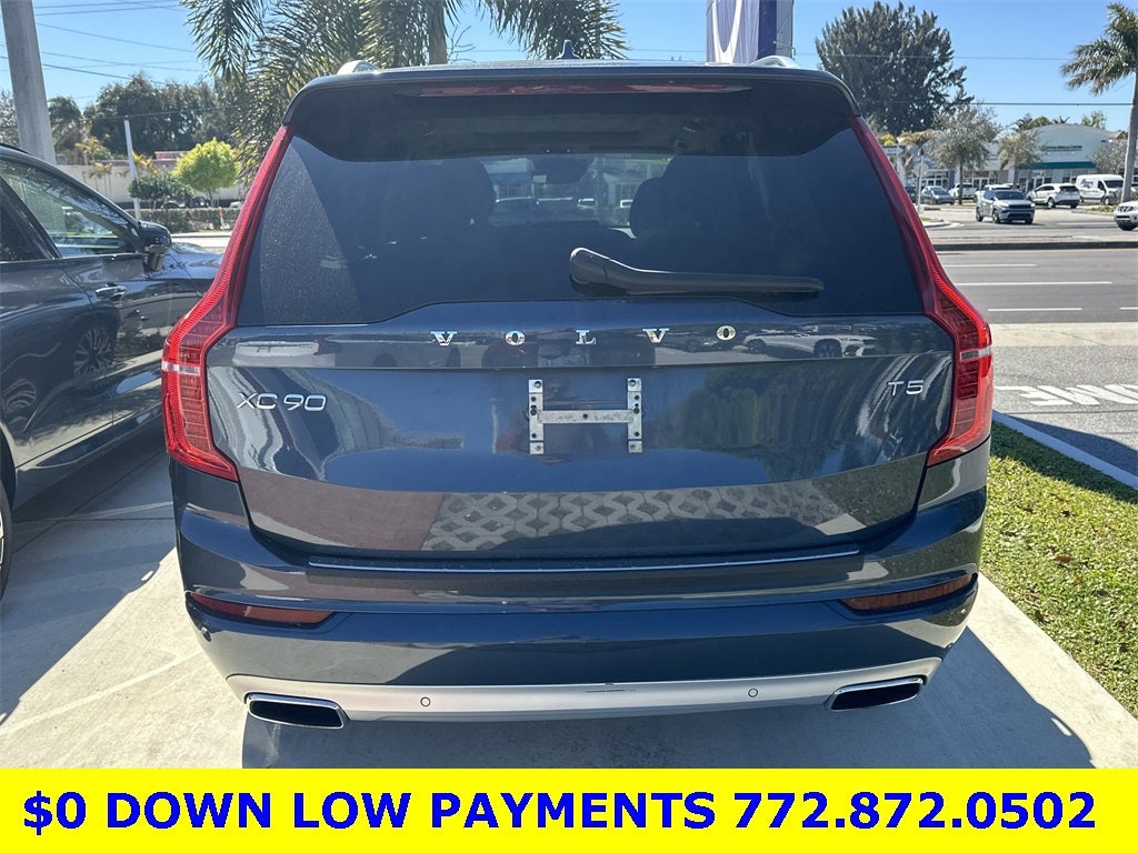 2021 Volvo XC90 T5 Momentum