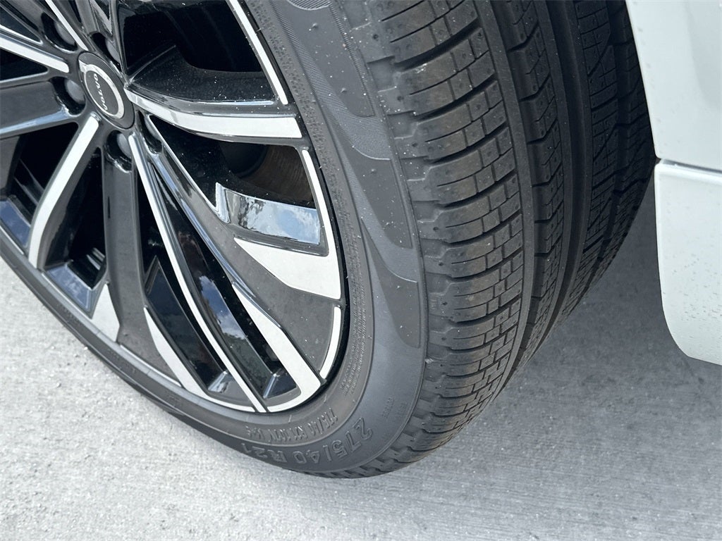 2025 Volvo XC90 Plug-In Hybrid T8 Plus 7 Passenger 2025.5