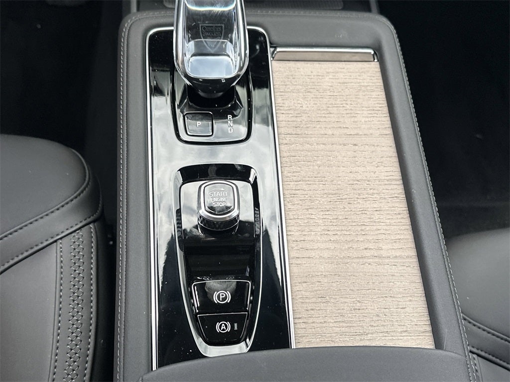 2025 Volvo XC90 Plug-In Hybrid T8 Plus 7 Passenger 2025.5