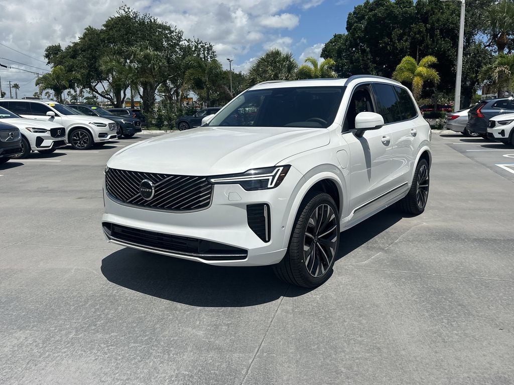 2026 Volvo XC90 Plug-In Hybrid T8 Plus 7 Passenger
