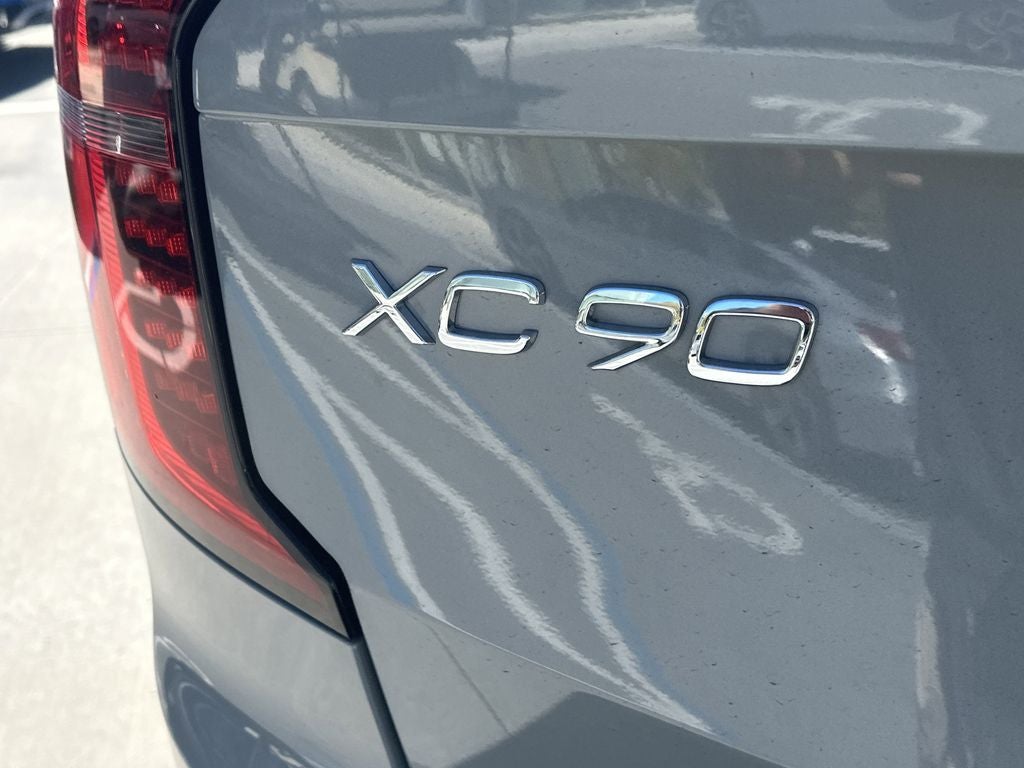 2026 Volvo XC90 Plug-In Hybrid T8 Plus 7 Passenger