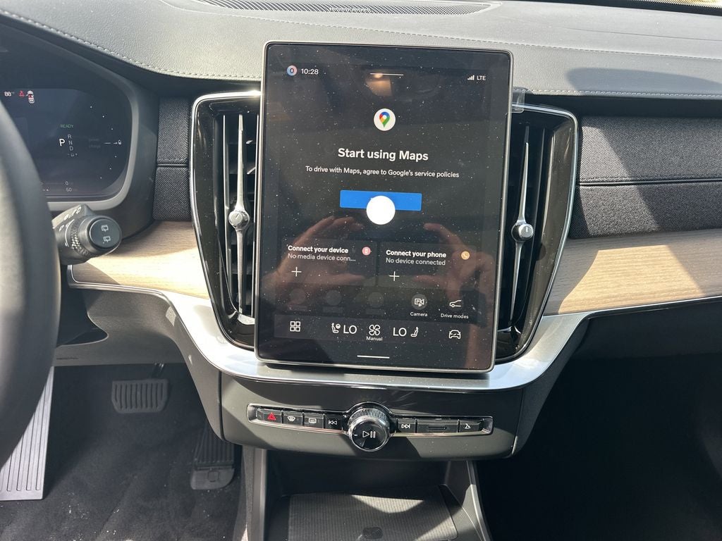 2026 Volvo XC90 Plug-In Hybrid T8 Plus 7 Passenger