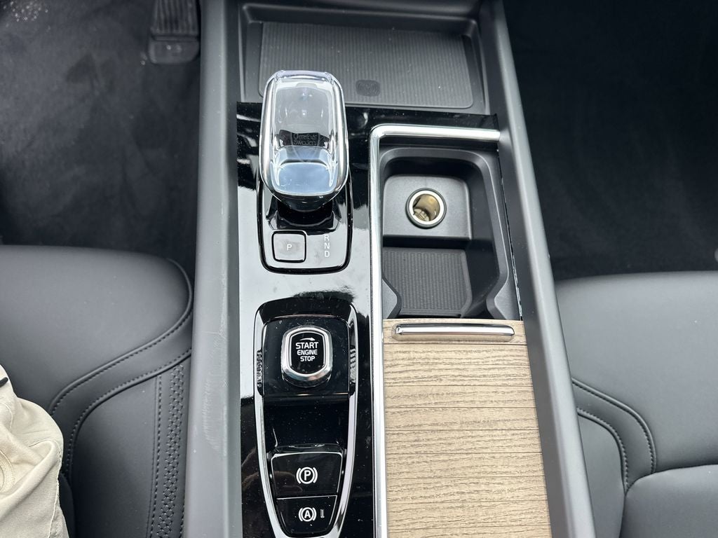 2026 Volvo XC90 Plug-In Hybrid T8 Core