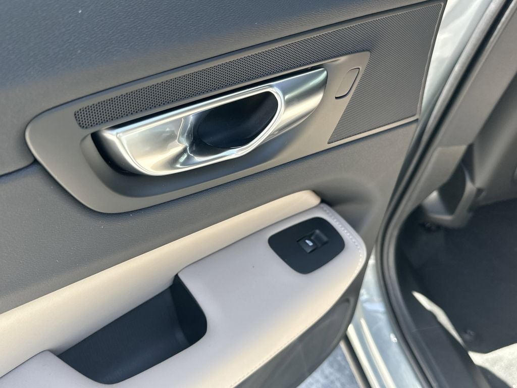 2026 Volvo XC60 Plug-In Hybrid T8 Plus
