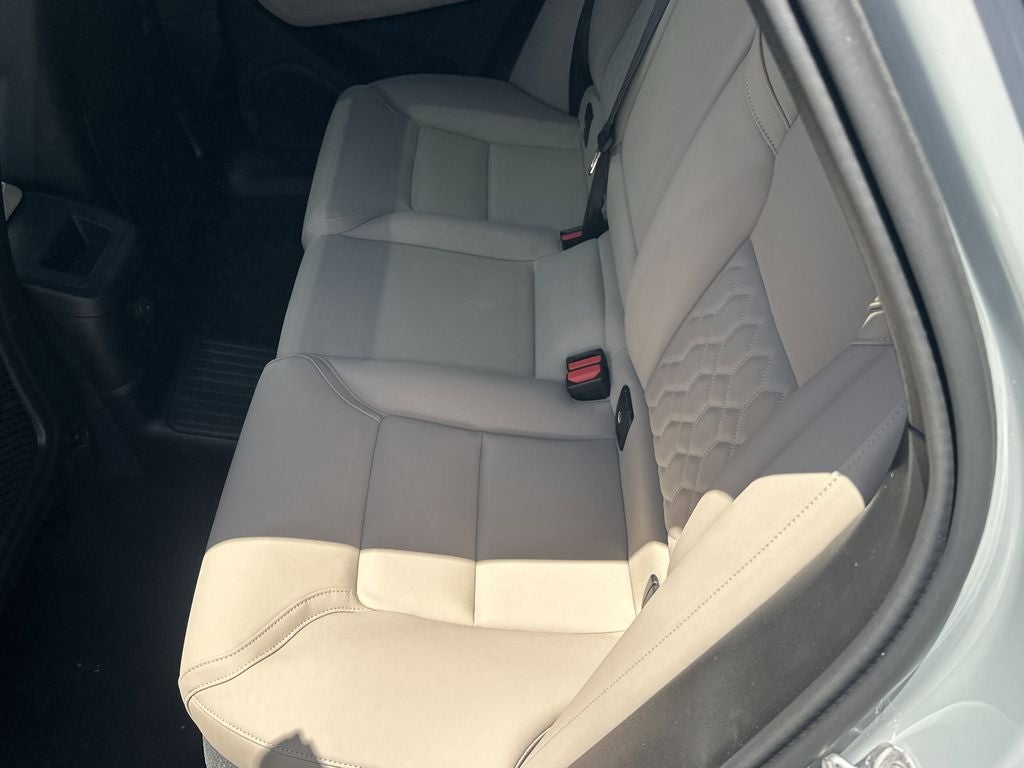 2026 Volvo XC60 Plug-In Hybrid T8 Plus