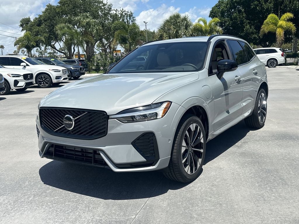 2026 Volvo XC60 Plug-In Hybrid T8 Plus