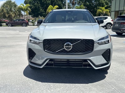 2026 Volvo XC60 Plug-In Hybrid T8 Plus