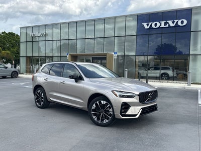 2026 Volvo XC60 Plug-In Hybrid T8 Plus