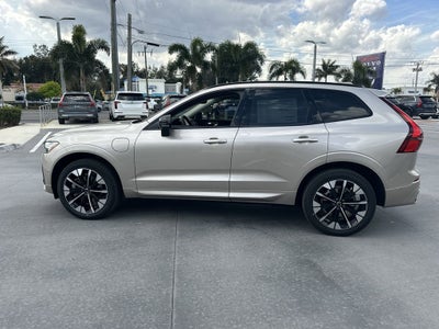 2026 Volvo XC60 Plug-In Hybrid T8 Plus