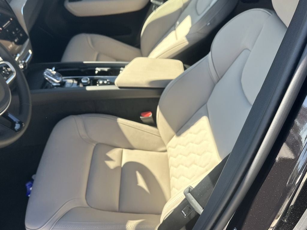 2026 Volvo XC60 Plug-In Hybrid T8 Core