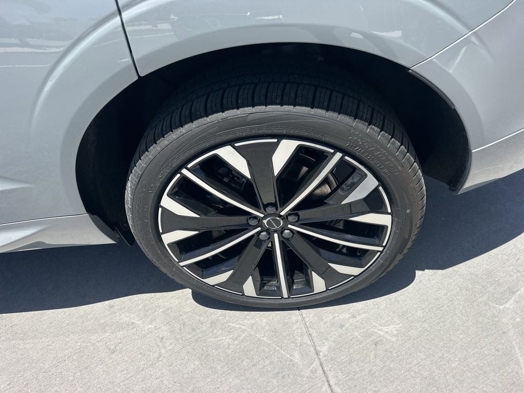 2026 Volvo XC60 Plug-In Hybrid T8 Ultra