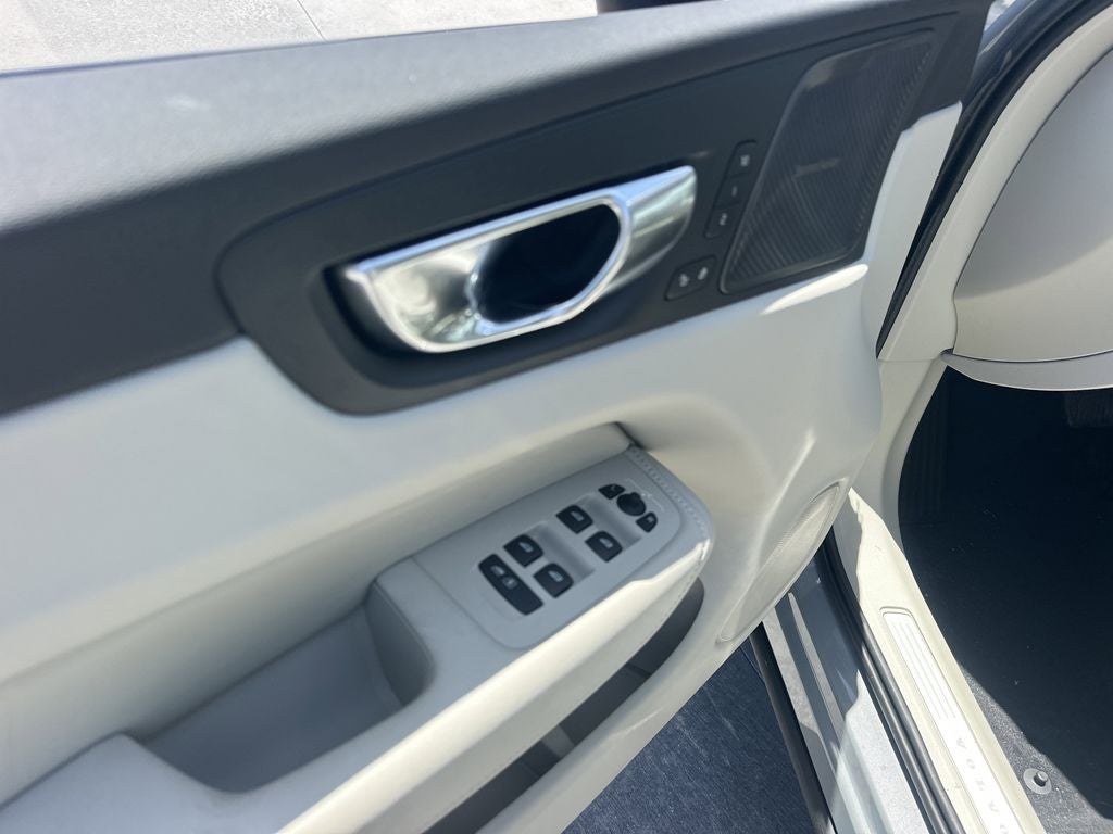 2026 Volvo XC60 Plug-In Hybrid T8 Ultra