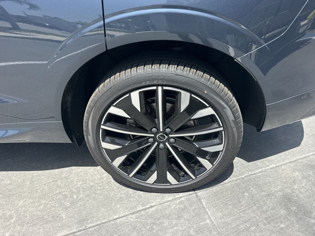 2026 Volvo XC60 Plug-In Hybrid T8 Ultra