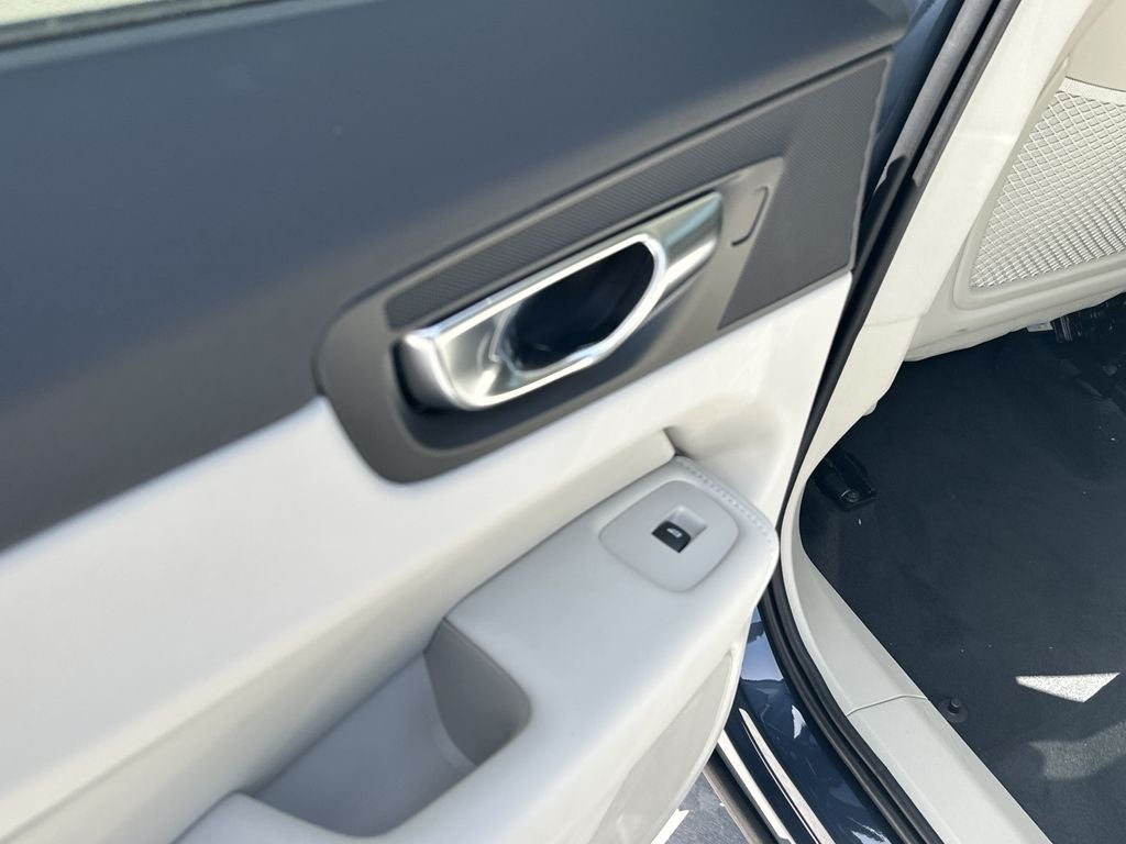 2026 Volvo XC60 Plug-In Hybrid T8 Ultra