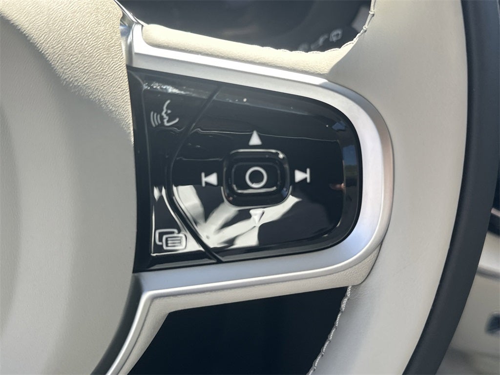 2026 Volvo XC60 Plug-In Hybrid T8 Ultra