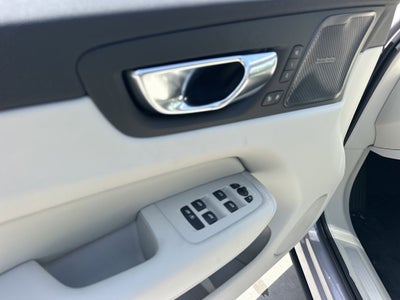 2026 Volvo XC60 Plug-In Hybrid T8 Ultra