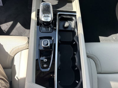 2026 Volvo XC60 Plug-In Hybrid T8 Ultra