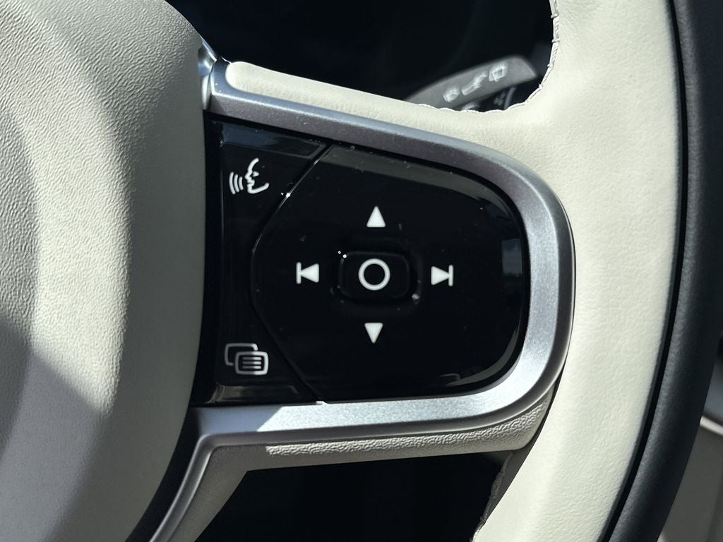 2026 Volvo XC60 Plug-In Hybrid T8 Ultra