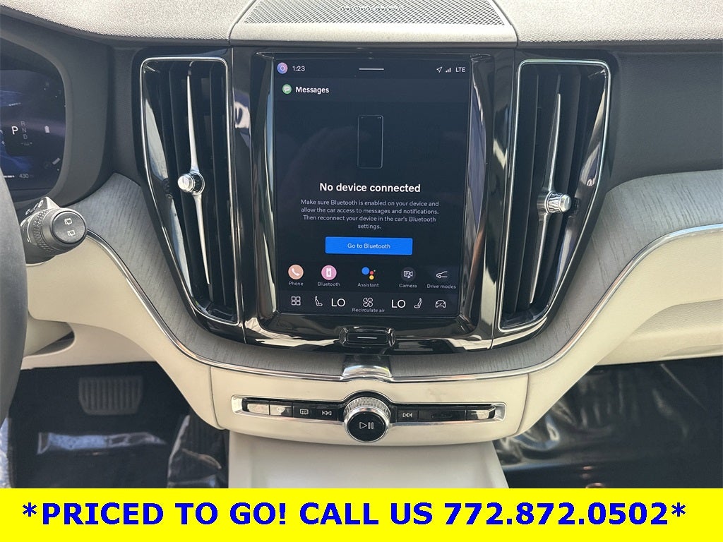 2023 Volvo XC60 B5 Plus Dark Theme