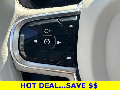 2023 Volvo XC60 B5 Plus Bright Theme