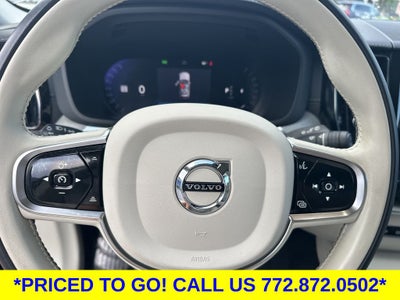 2024 Volvo XC60 B5 Ultimate Dark Theme