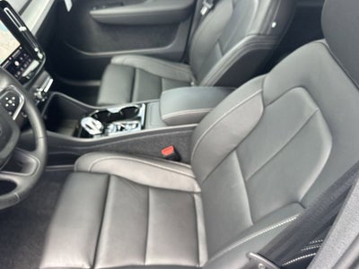 2026 Volvo XC40 B5 Plus