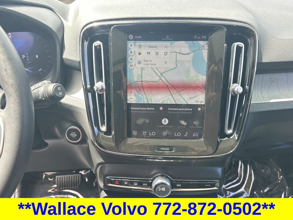 2026 Volvo XC40 B5 Plus