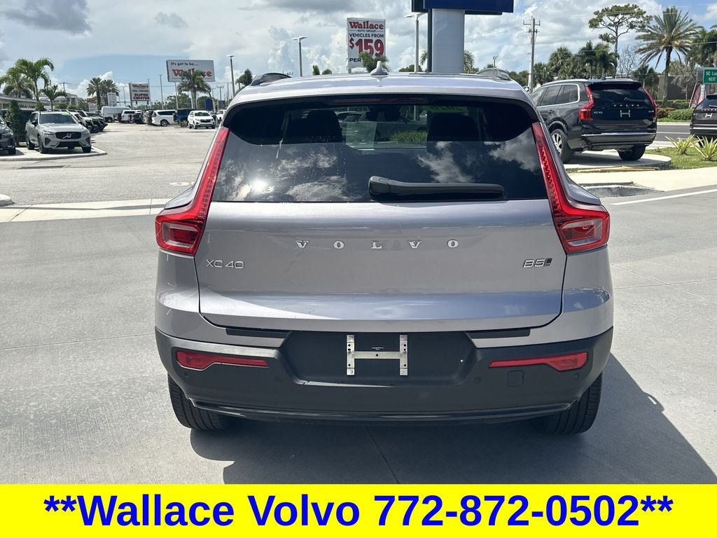 2026 Volvo XC40 B5 Plus