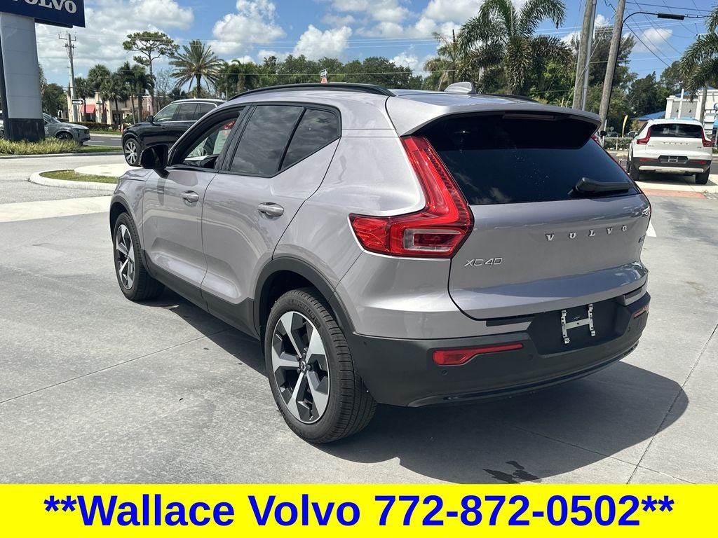 2026 Volvo XC40 B5 Plus