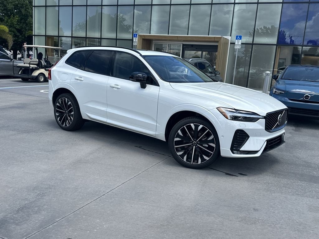 2026 Volvo XC40 B5 Plus