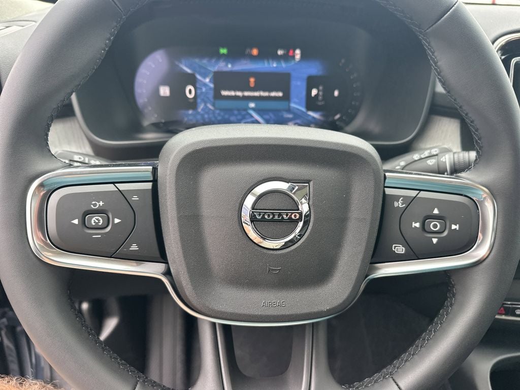 2026 Volvo XC40 B5 Plus